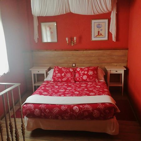Apartamentos Melchor De Liñan Torrelaguna Exterior foto