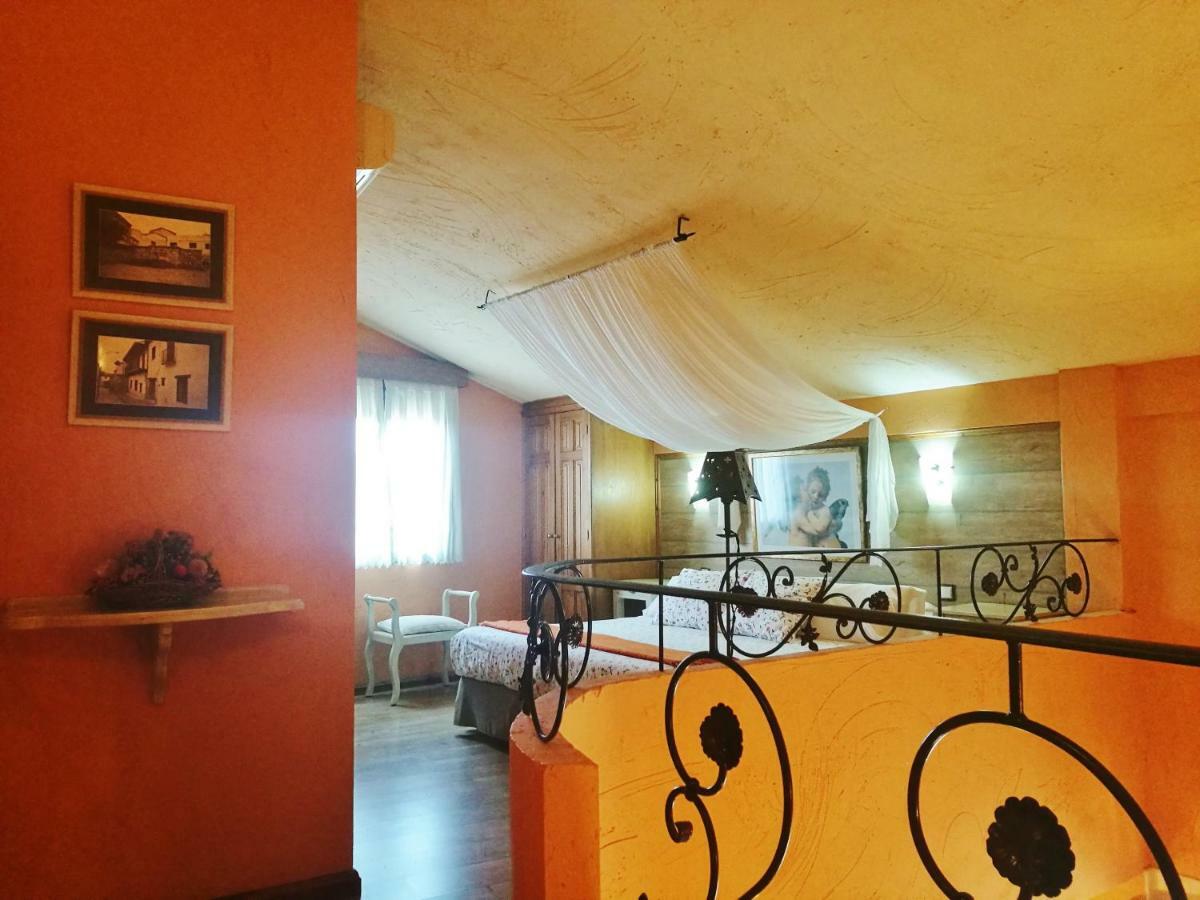 Apartamentos Melchor De Liñan Torrelaguna Exterior foto