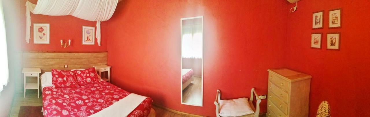 Apartamentos Melchor De Liñan Torrelaguna Exterior foto